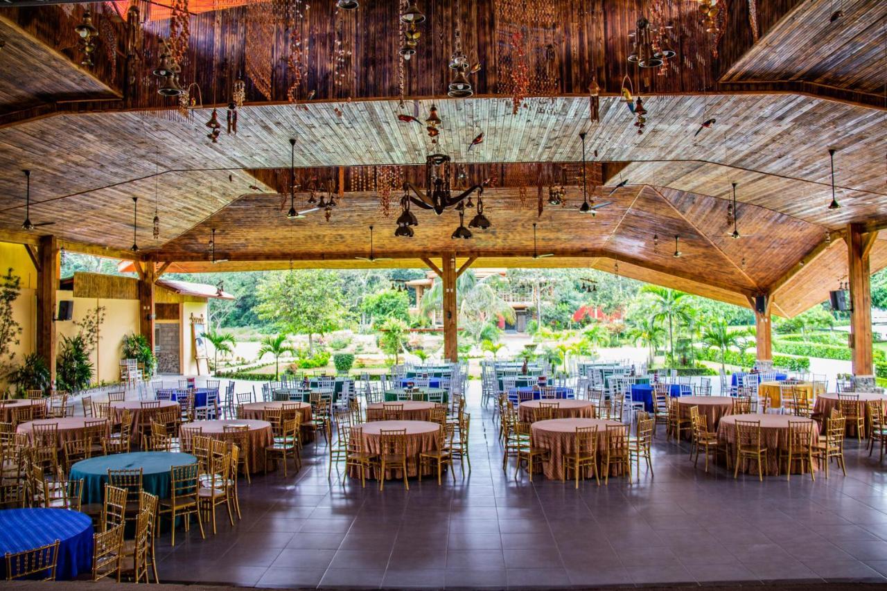 Deluxe Suites Guacamayos - Eco-Lodge & Swimming Pool Bonao Екстериор снимка