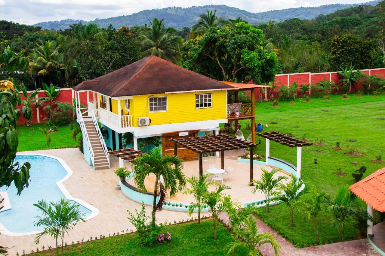 Deluxe Suites Guacamayos - Eco-Lodge & Swimming Pool Bonao Екстериор снимка