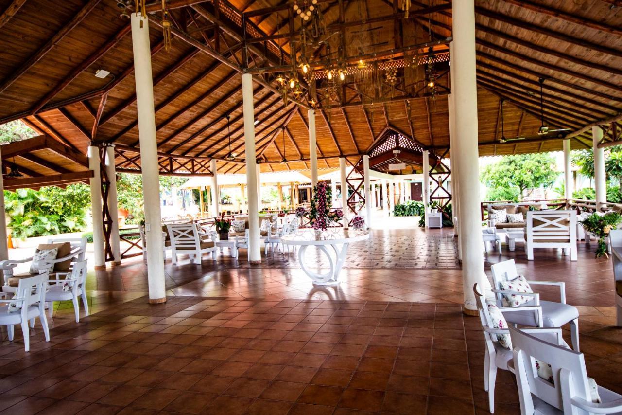 Deluxe Suites Guacamayos - Eco-Lodge & Swimming Pool Bonao Екстериор снимка