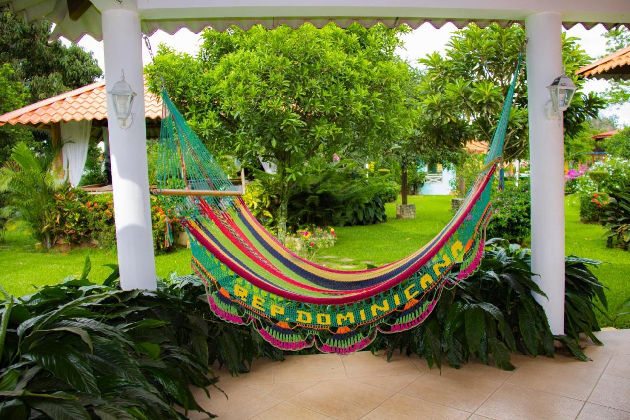 Deluxe Suites Guacamayos - Eco-Lodge & Swimming Pool Bonao Екстериор снимка