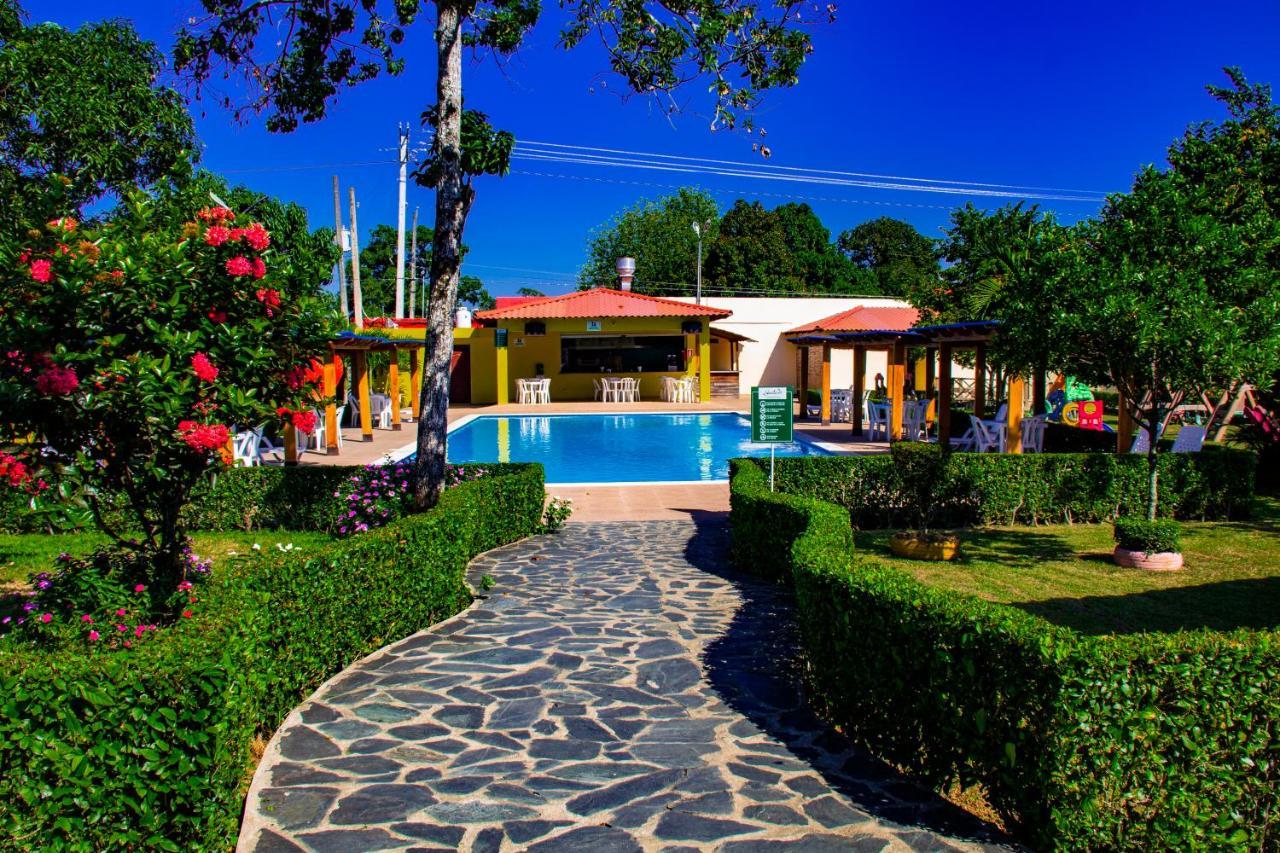 Deluxe Suites Guacamayos - Eco-Lodge & Swimming Pool Bonao Екстериор снимка