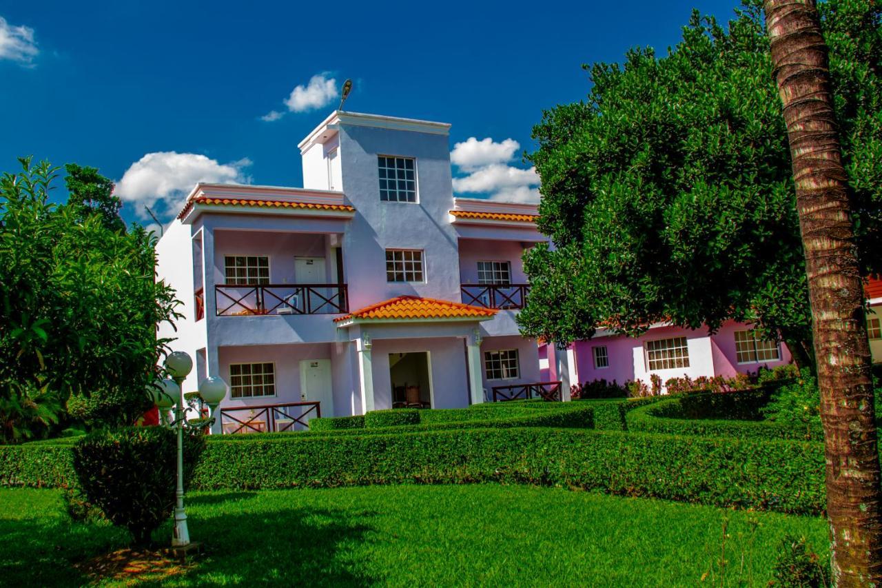 Deluxe Suites Guacamayos - Eco-Lodge & Swimming Pool Bonao Екстериор снимка